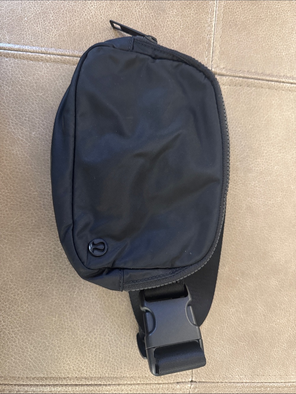Lululemon Athletica 1L Everywear Belt Bag - Black